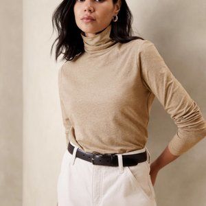 Banana Republic Timeless Turtleneck Shirt Plateau Beige Camel NWT